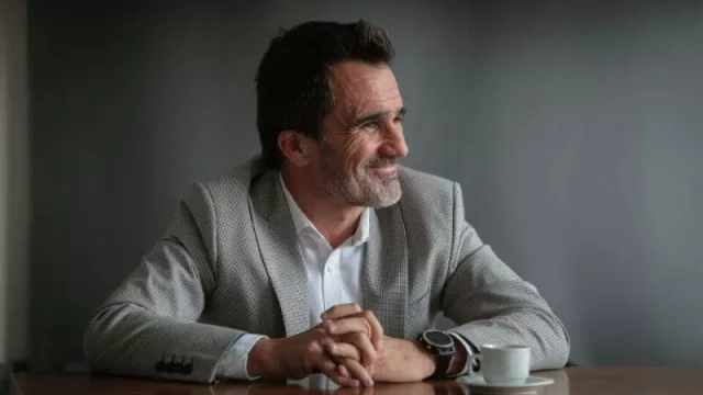 Se vienen los 15 de 384, la consultora que revoluciona el crecimiento global (y no para de crecer)