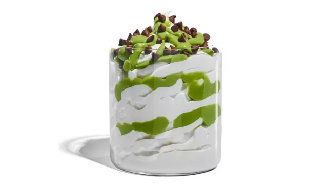 Mostaza sorprende con una nueva propuesta: el sabor (furor) del pistacho llega a su menú