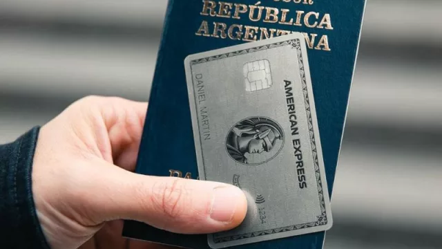 The Platinum Card® ya no es solo para unos pocos elegidos: se puede solicitar 100% online (sin invitación), y con requisitos económicos claros