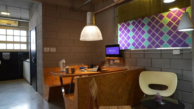 La evolución del coworking: crecen los espacios híbridos para trabajar, almacenar y despachar