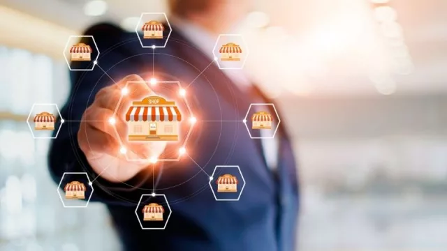 ¿Franquicia o negocio propio en 2026? Una decisión incómoda (seguir pagando el precio de aprender todo solo o decidir comprar tiempo)